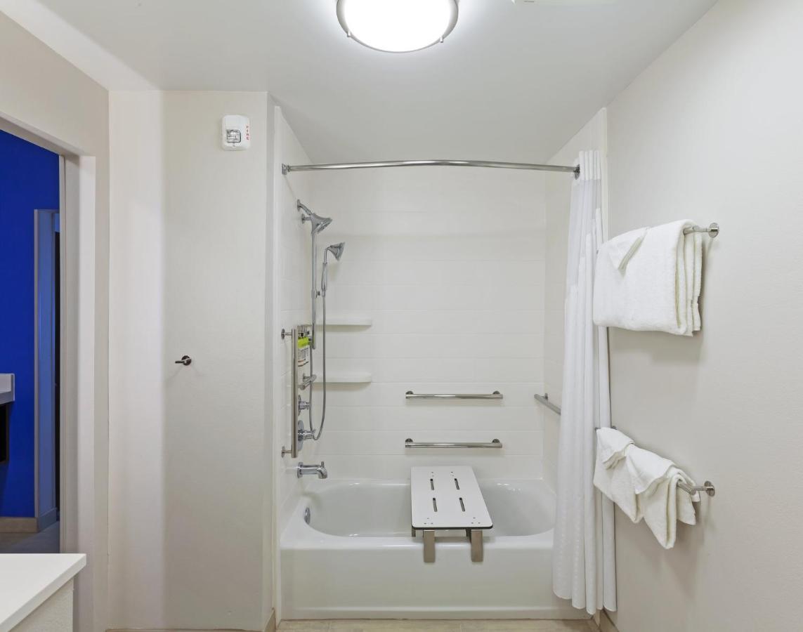 Holiday Inn Express & Suites Tulsa South - Woodland Hills By Ihg Exteriér fotografie