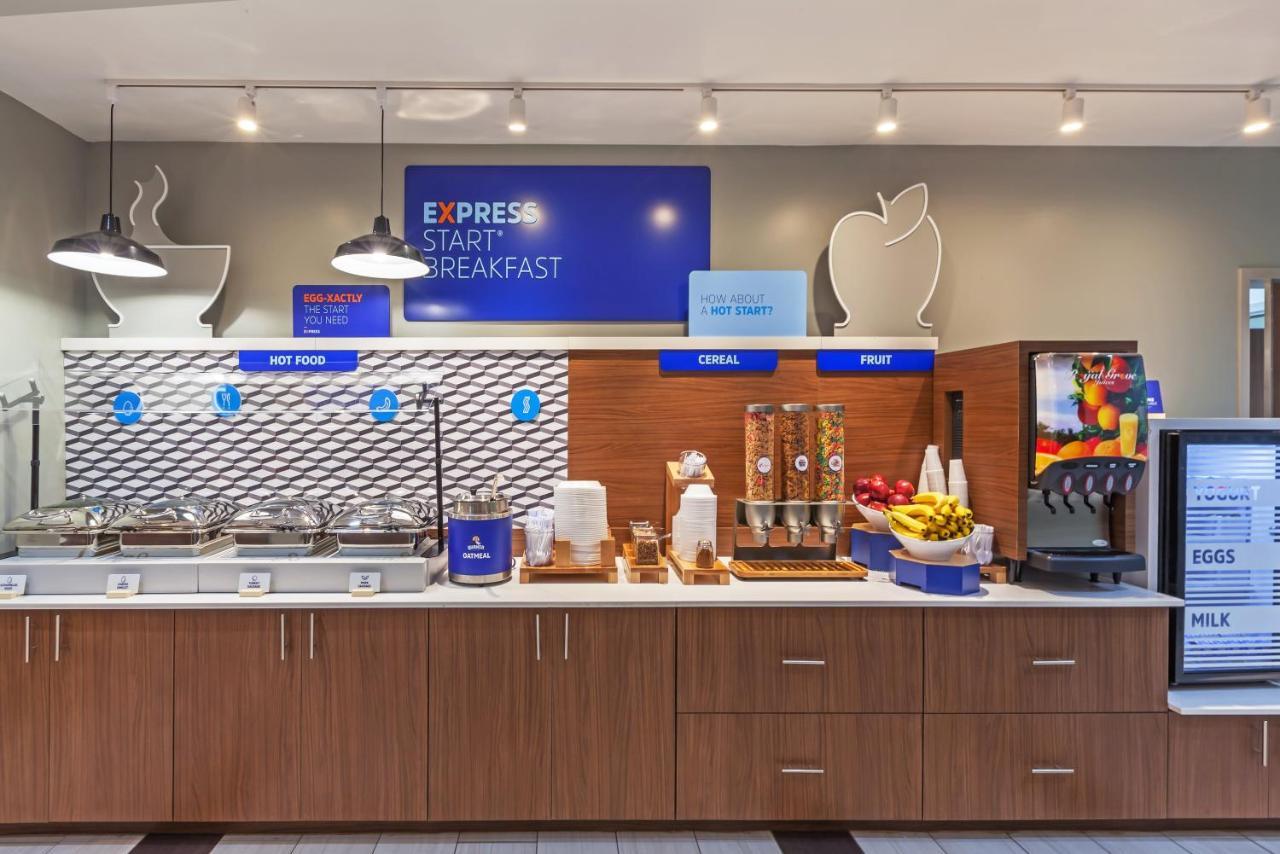 Holiday Inn Express & Suites Tulsa South - Woodland Hills By Ihg Exteriér fotografie