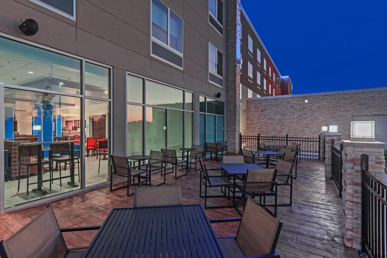 Holiday Inn Express & Suites Tulsa South - Woodland Hills By Ihg Exteriér fotografie