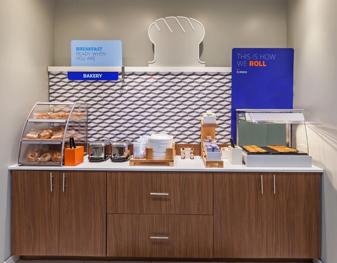 Holiday Inn Express & Suites Tulsa South - Woodland Hills By Ihg Exteriér fotografie